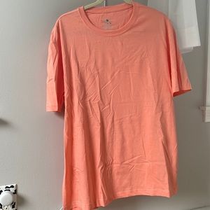 island shores plain tee- never worn